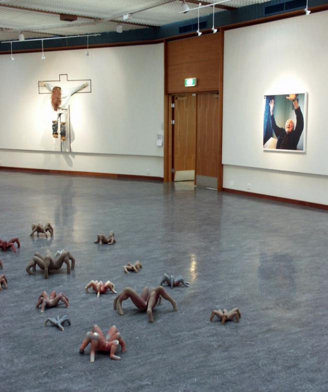 Vestland's Exhibition 2007, Signe Christine Urdal participates with her work "Alf", 2005 100 x 100 cm Vestland's Exhibition 2007, Signe Christine Urdal participates with her work "Alf", 2005 100 x 100 cm